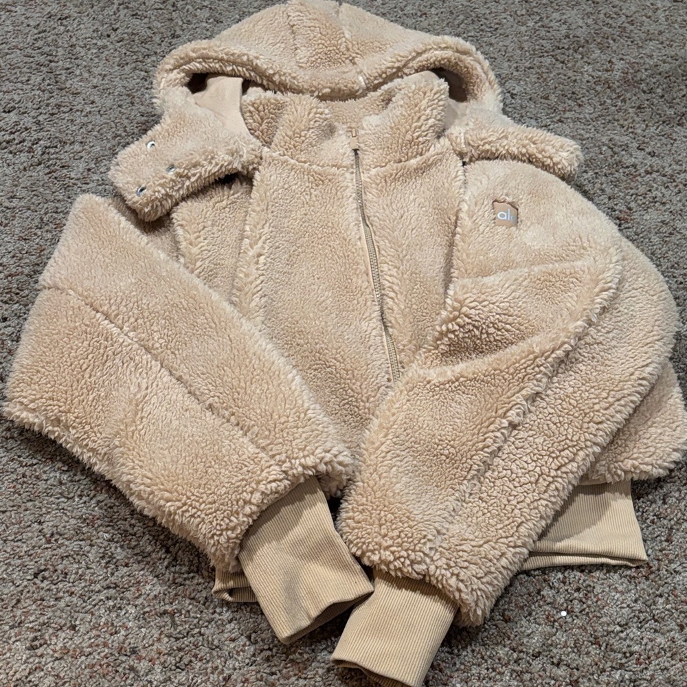 ALO Yoga Hooded Teddy Jacket in Light Beige